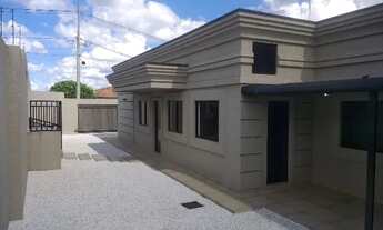 Imagem: Casa de esquina - 3 Quartos com suíte