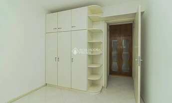 Imagem 7: Apartamento para aluguel possui 40 metros quadrados com 1 quarto em Petrópolis - Porto Ale