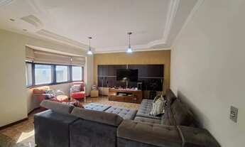 Imagem 5: Casa de condomínio para aluguel possui 217 metros quadrados com 4 quartos