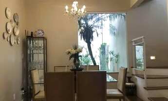 Imagem 3: Belíssima casa de condomínio com 752 m², 4 quartos, área gourmet, piscina...e