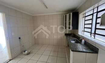 Imagem 4: Sobrado, com 3 suíte, sala, cozinha, e área de serviço, garagem coberta