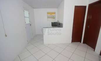 Imagem 4: Casa na Cohab Tablada com 02 dormitórios, pátio e anexo nos fundos