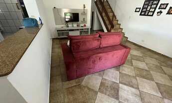 Imagem 7: Venda Sobrado 217m² Com 3 Quartos Sendo 1 Suíte, 2 Banheiros, Vaga Para Dois Carros e Chur