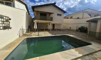 Imagem: Casa sobrado de 301m² com 03 quartos para