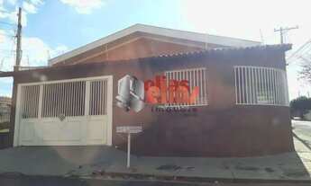 Imagem: Casa para venda com 211,49 m² e 3 quartos