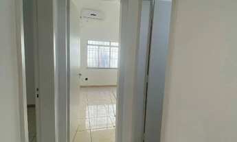 Imagem 2: Alugo Apartamento no Parque 10 com 2 quartos