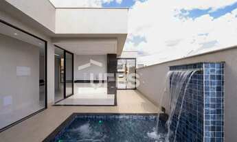 Imagem 5: Casa térrea no Condomínio Parqueville Jacarandá Aparecida de Goiânia 3 suítes