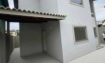Imagem: VENDO LINDA CASA S 4/4 SENDO 03 SUITES DUPLEX