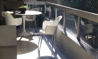 Imagem 4: Condomínio Maxi Leblon! Varandão com vista verde indevassável e silencioso!