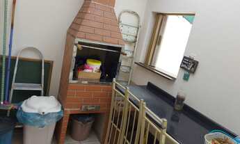 Imagem: Prédio com duas casas integradas. 200 m2