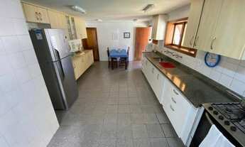 Imagem 6: Casa de condomínio para venda possui 600 metros quadrados com 5 quartos