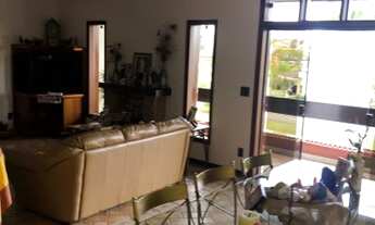 Imagem 2: Casa de condomínio sobrado para venda tem 620 metros quadrados com 4 quartos