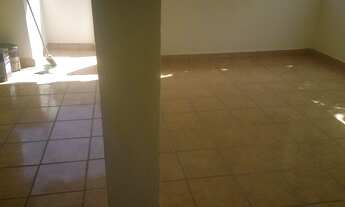 Imagem 2: Casa frente de rua, 2 andares, vaga na porta, 200 m² com 3 quartos, amplo quintal, em Pie