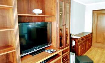 Imagem 4: Apartamento com 118 m2 miolo do bairro , 3 dormitórios, suíte, 2 garagens demarcadas, próx