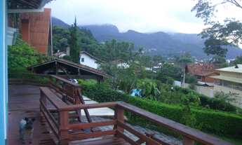 Imagem 2: Casa de condomínio para venda com 240 metros quadrados com 5 quartos