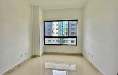 Imagem 5: Apartamento de frente para a praça e prédio novo e nunca usado