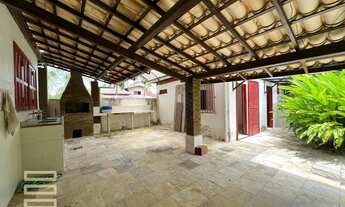 Imagem 3: Casa a venda em Jauá com terreno de 1020 m2 em frente a praia!!