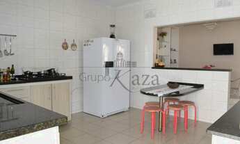 Imagem 6: Casa Sobrado - Venda - Altos de Santana I - Jacareí - 230m² - 3 Dormitórios - Varanda Gour