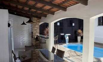 Imagem: Casa para venda possui 233 metros quadrados