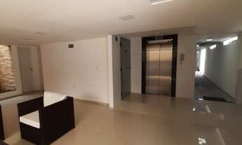 Imagem 3: Apartamentos com 02 quartos, prédio com elevador e piscina, a 50 m da praia do Cabo Branco
