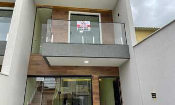 Imagem: Casa Duplex a venda na Tridade São Gonçalo/RJ