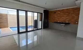 Imagem 2: Casa de condomínio para venda tem 286 metros quadrados com 3 quartos