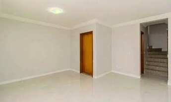 Imagem 7: Excelente sobrado com ático no Xaxim