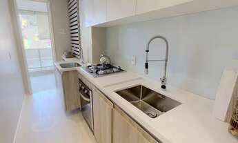 Imagem 2: Apartamento para venda possui 70 metros quadrados com 2 quartos em Botafogo - Rio de Janei