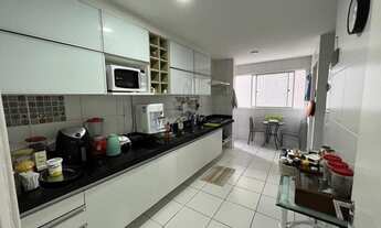 Imagem 4: Belo Apartamento na Ponta do Farol com 3 suítes com projetados// Varanda Integrada // 148m