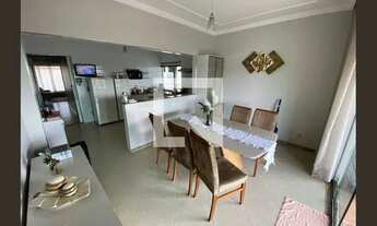 Imagem 6: Casa à Venda - Colonial, 4 Quartos, 214 m2