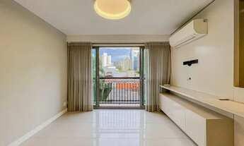 Imagem 3: Apartamento com 2 Dormitorio(s) localizado(a) no bairro Três Figueiras em Porto Alegre