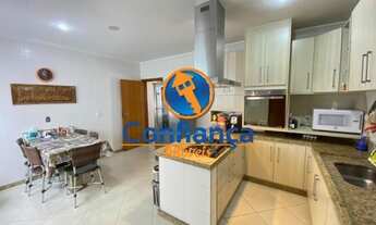 Imagem 5: Casa duplex de alto padrão com 3 quartos e duas suítes, 271m² de área construída em Colina