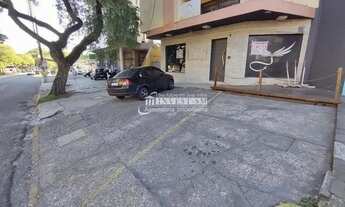 Imagem: Loja com 187m2 em frente a Basílica da