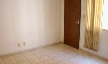 Imagem 2: Apartamento 2 Dormitórios, sala boa, Piso cerâmico