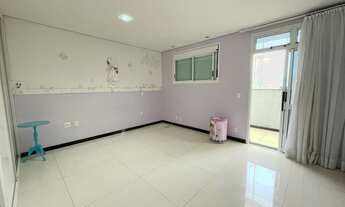 Imagem 2: Casa moderna, 4 quartos, 2 suítes, 6 banheiros, 4 vagas, piscina