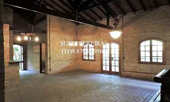 Imagem 3: Casa de condomínio para venda tem 373 metros quadrados com 3 quartos