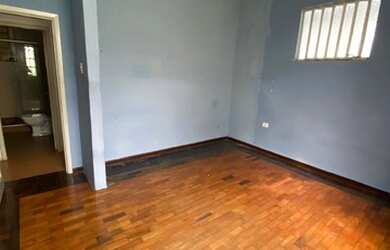 Imagem 7: Casa central na encruzilhada com 200m2 - 3 quartos+ dependência, 2 Wc, 4 vagas p/carro