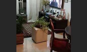 Imagem: Aluga-se quarto no agua verde valor 1000