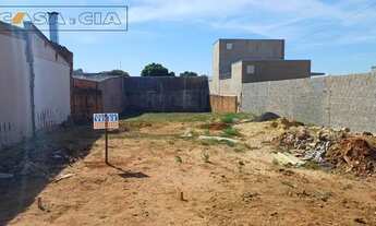 Imagem: 2 lotes excelentes com 165m² em ótima