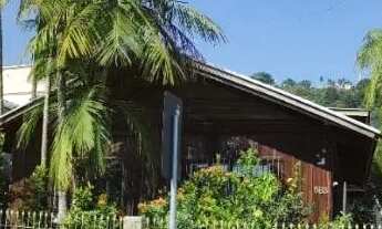 Imagem: Terreno com casa no centro de Itajaí