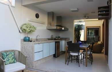 Imagem 3: Casa térrea em corredor comercial com 354 m² com 3 quartos em Jardim Europa - Piracicaba