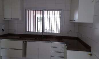 Imagem 7: Sobrado triplex região do lago Cascavel