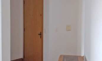 Imagem 7: 2 dormitórios, semi-mobiliado e de frente para a Rua Alberto Silva