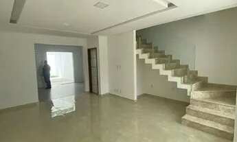 Imagem 2: Recém construída ao lado da Fraga Maya 3/4