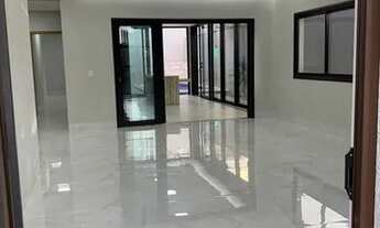 Imagem 3: Casa Nova no Jardins Madri Condomínio Fechado Alto Padrão Com Piscina Goiânia - Goiás