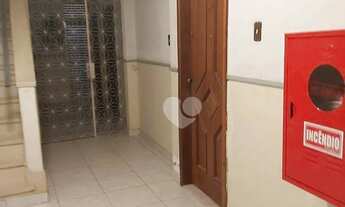 Imagem: Apartamento com sala, 2 quartos, banheiro