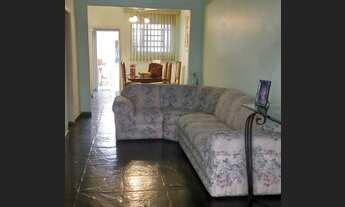 Imagem 4: 2 Casas isoladas em 450m² de terreno - Amplo quintal - Localização privilegiada - Centro