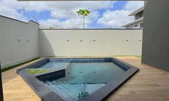 Imagem 6: Casa de Luxo com Vista Privilegiada e 5 suítes em Condomínio