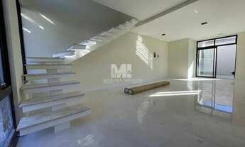 Imagem 4: Lindo Sobrado - Excelente Acabamento no Centro - Barra Velha - SC