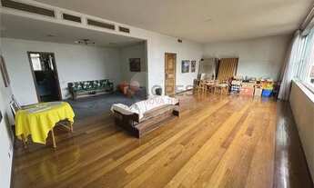 Imagem 2: Imóvel para venda tem 220 metros quadrados com 4 quartos em Tijuca - Rio de Janeiro - RJ